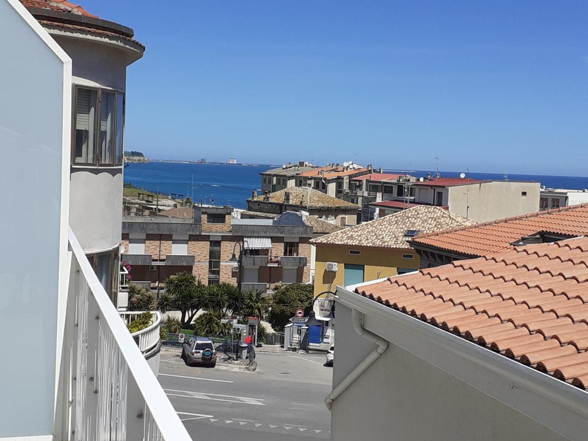 Lo Scorcio Sul Mare Leilighet Marina di San Vito Eksteriør bilde