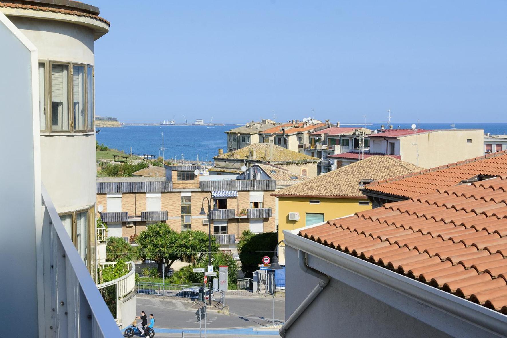 Lo Scorcio Sul Mare Leilighet Marina di San Vito Eksteriør bilde